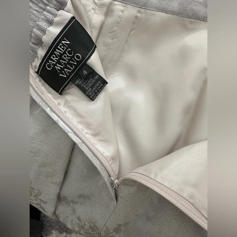 Vintage Floral Carmen Marc Valvo Silver Grey Skirt, size 4